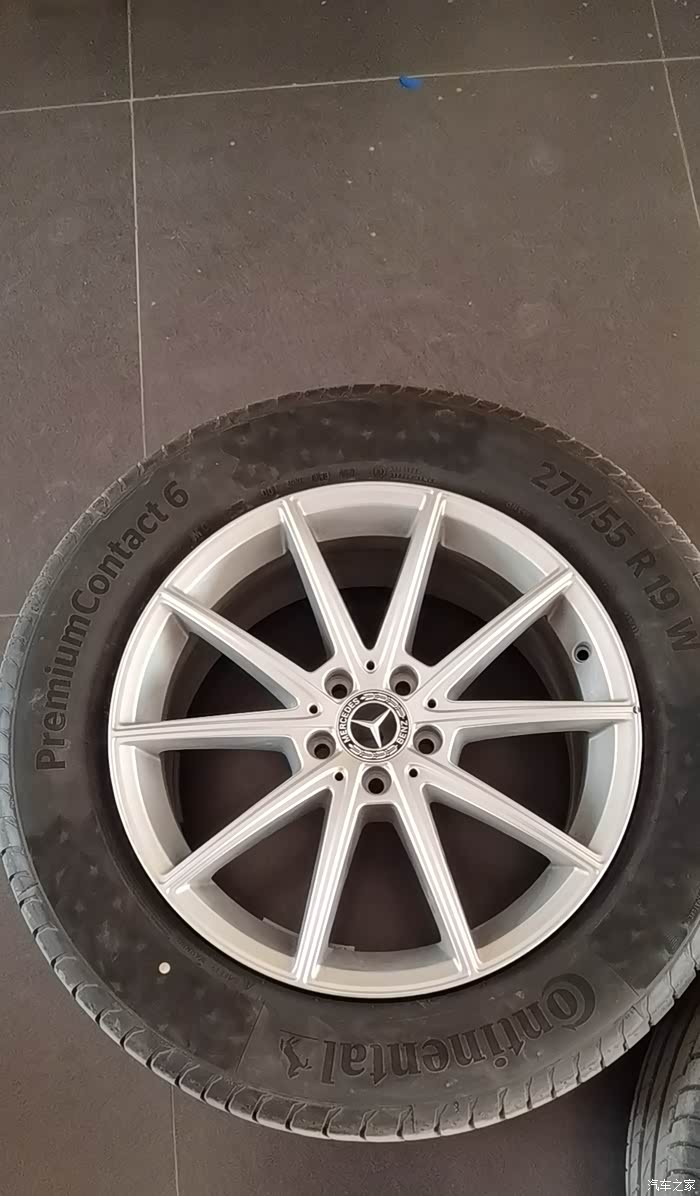 出一套21款gle 19寸轮毂 马牌轮胎
