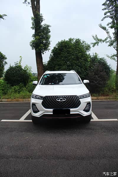 外观非常帅,舒适性好,空间大,瑞虎七很适合家用的suv