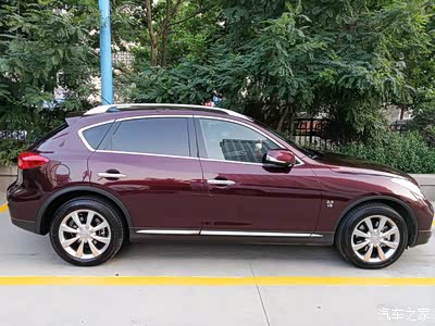 qx50暮色红舒适版提车一个多月了 简单分享下感受.