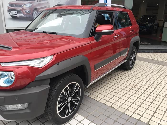 越野小爷来报道重庆喜提红色bj20