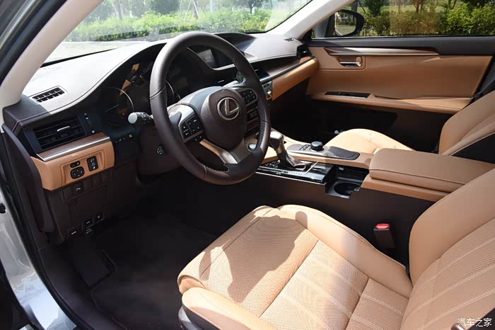 舒适惬意宁静的标签---雷克萨斯es250典雅版提车及用车感受