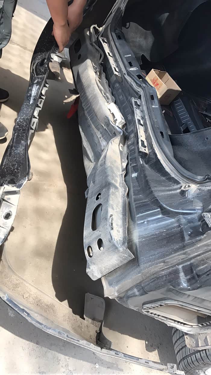 我又来了4s要切割后备箱这