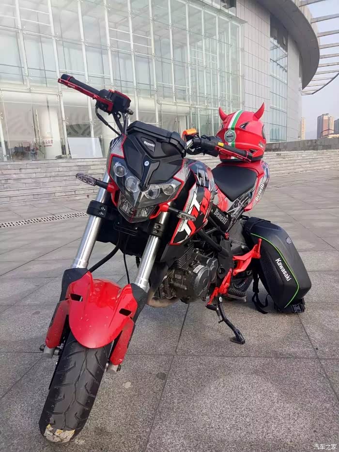 湖南怀化深度改装贝纳利小暴龙125