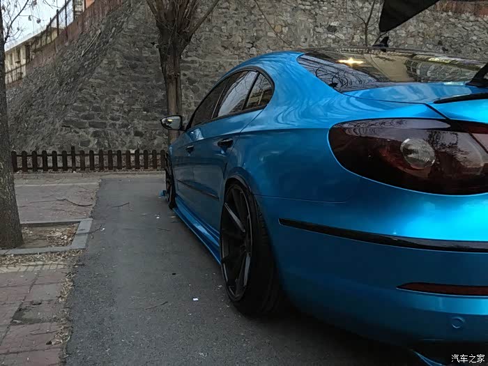 非得逼我换标题才理我 大众cc改装gt尾翼 看官感觉如何