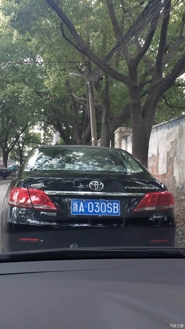 杭州街拍"凯美瑞sb车牌"102个~ ——神州租车凯美瑞车队