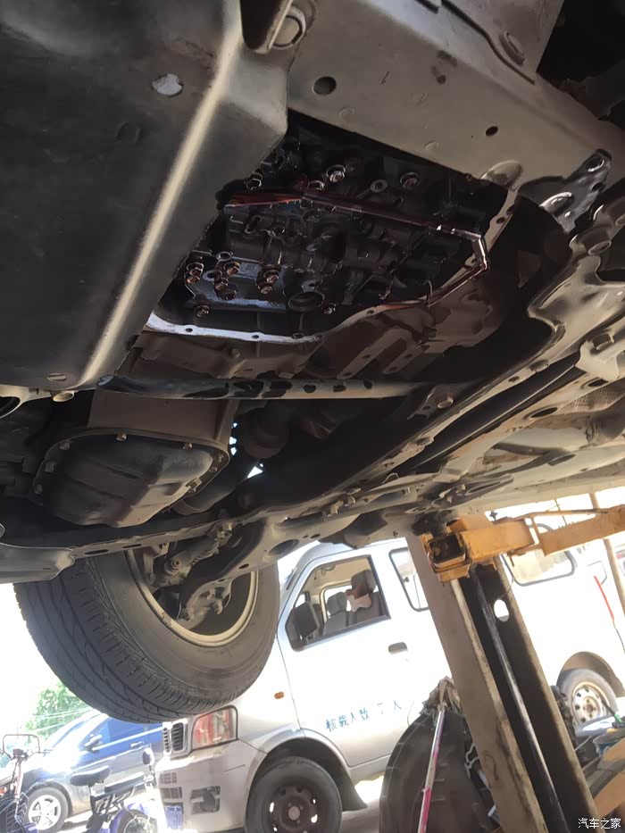 首发2018卡罗拉16自己动手拆油底壳更换cvt变速箱油