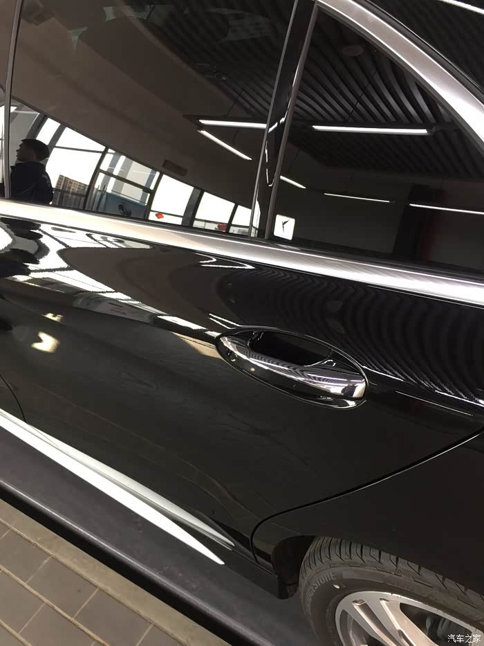 后车窗的汉威膜贴标