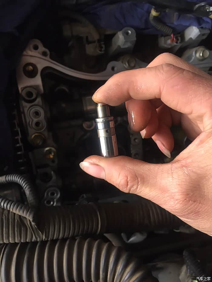 07年锐志气门异响