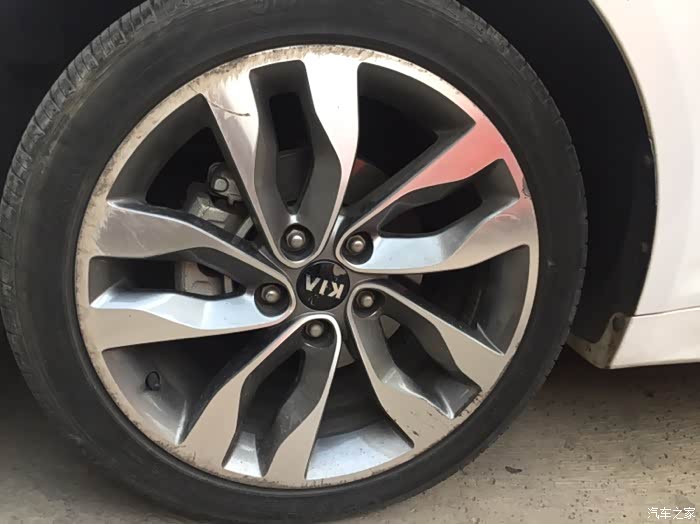 出售起亚k5 18寸原厂轮毂