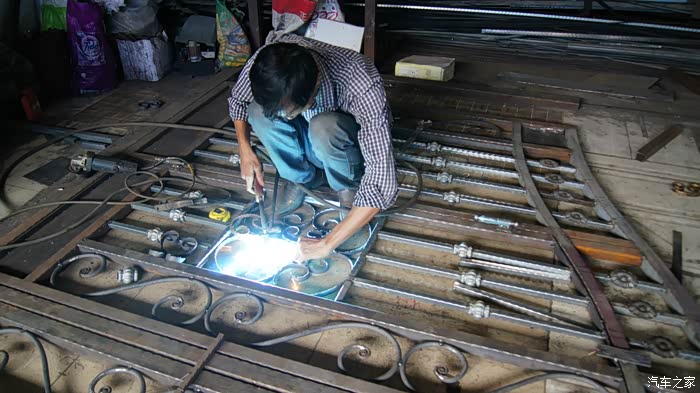 铁艺世家,精湛工艺!