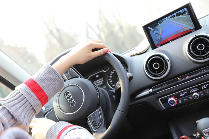 自己当车模才是a3女车主的正确姿势_奥迪a3论坛_汽车之家论坛