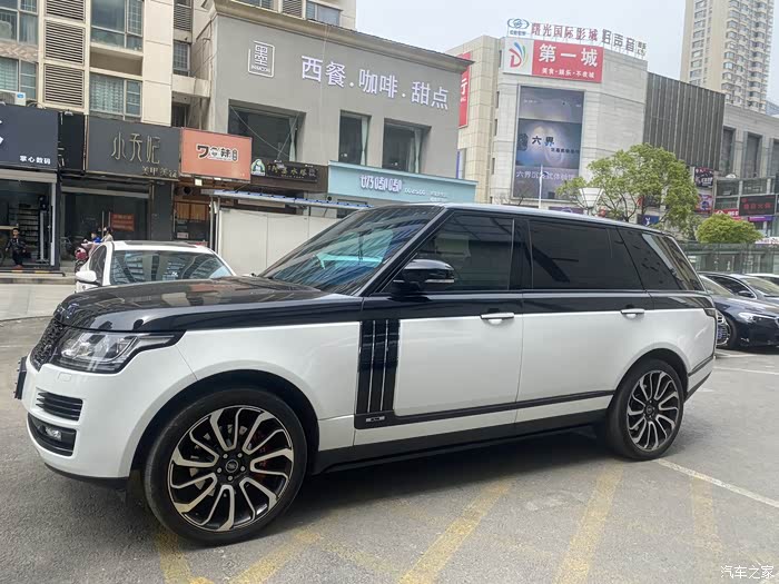 路虎揽胜加长双拼改装作业