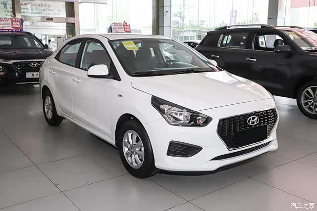 自吸自动挡三厢合资车高品质低价格实拍现代瑞纳