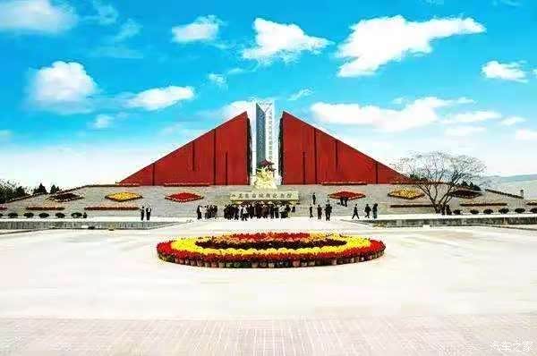 沂蒙山学习红色文化向革命先烈致敬