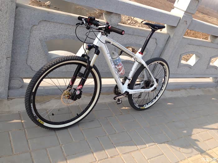 喜提16款公爵600