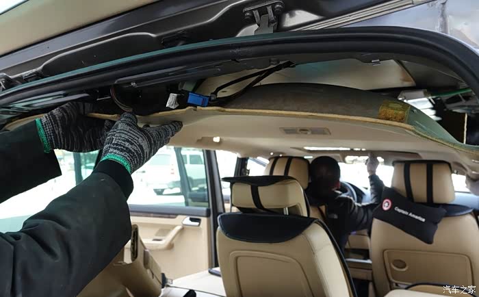 叮叮当顶棚响叮当途安拆顶记