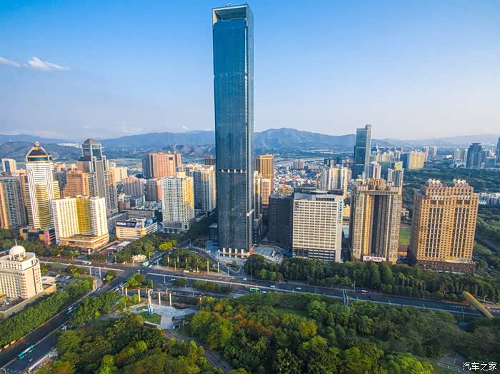 登记前最后一次航拍深圳市区俯瞰高楼