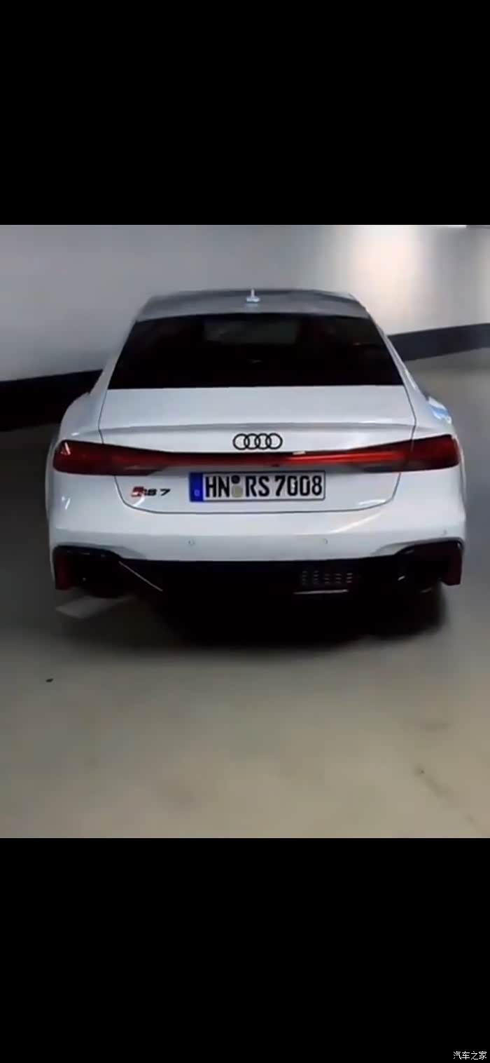 奥迪rs7的尾灯组合也太酷炫了