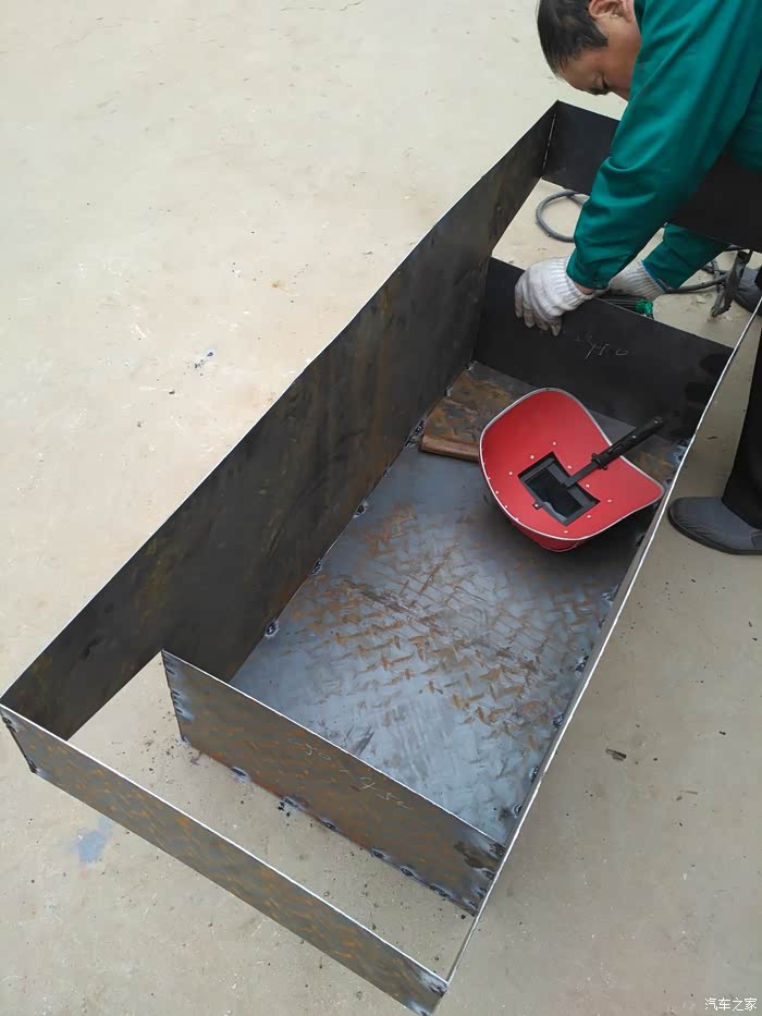 i.y.焊接.风骏5.皮卡.后备箱