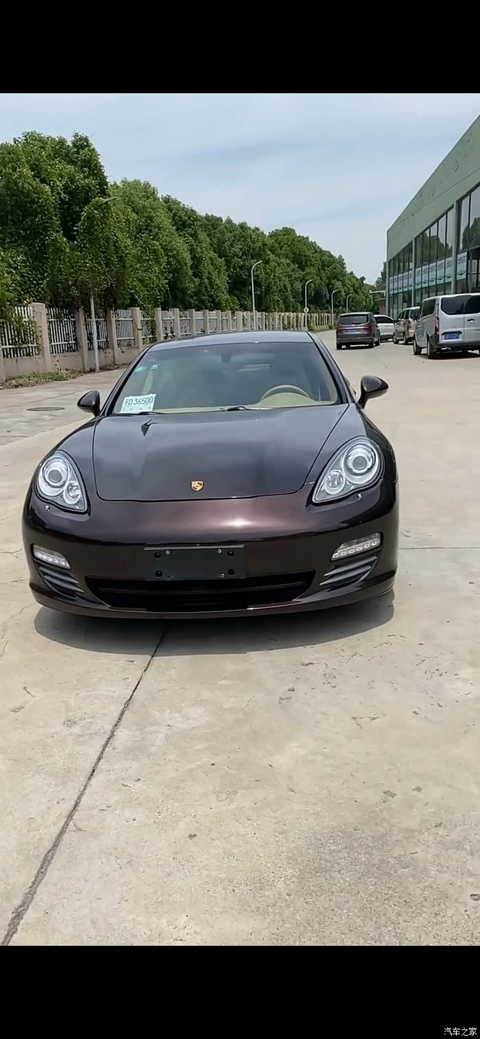 豪华家轿帕拉梅拉,外观酷炫拉风 造型高档迷人,动力强劲提速快 操控省