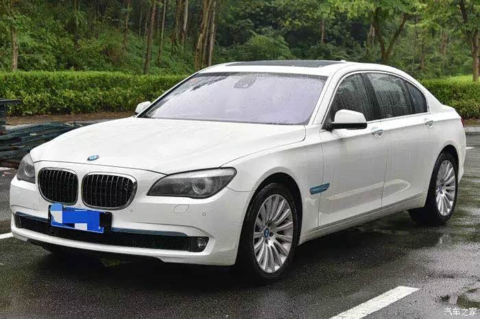 提走思的【2012宝马760加长版】