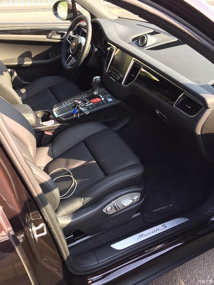 2017款 macan s今天提车 上作业