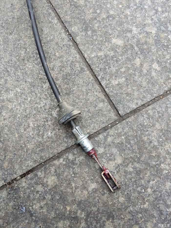 换离合器线解决离合器干涩问题