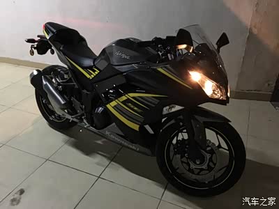 15款黑色双缸小忍者