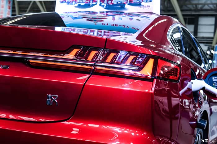 【爱车就来拍】全新家族领军车型,比亚迪汉ev