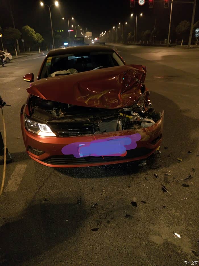 【图】心塞 凌渡撞的最严重的吧_凌渡论坛_汽车之家论坛