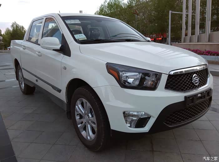 双龙爱腾sprots皮卡路试谍照柴油5at