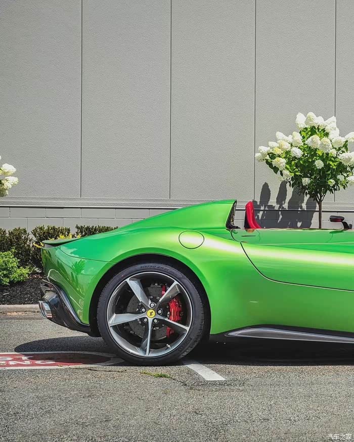 法拉利monzasp1红绿配色太喜庆了适合中秋节开
