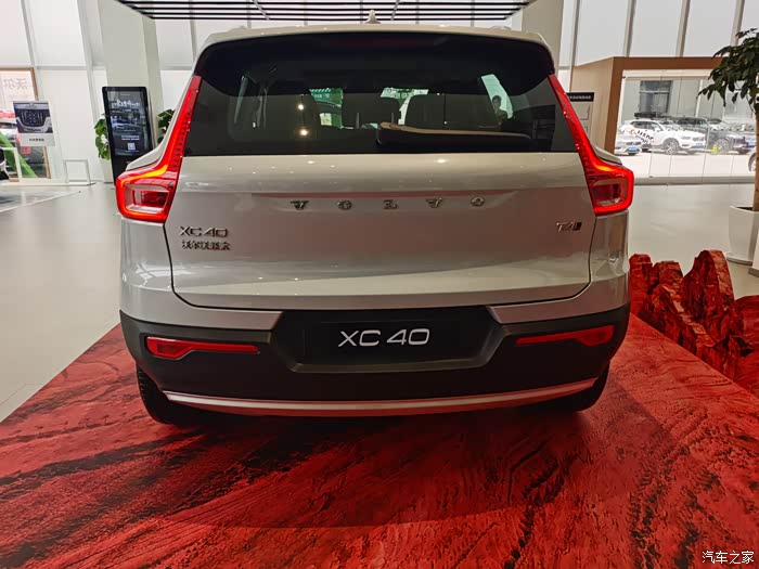 沃尔沃xc40小型suv的美图分享