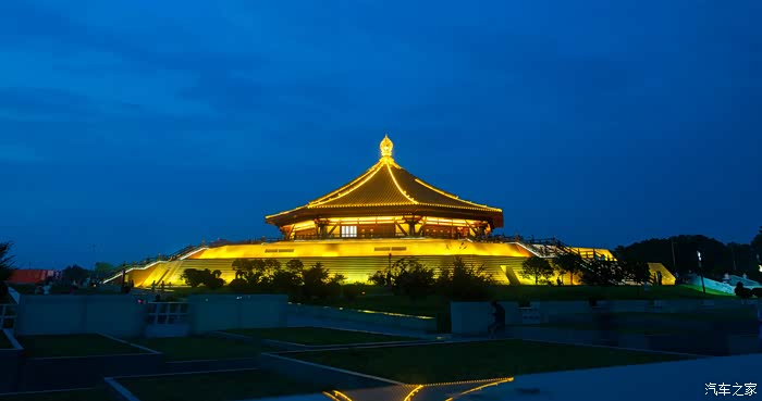 通天塔,也叫通天浮屠