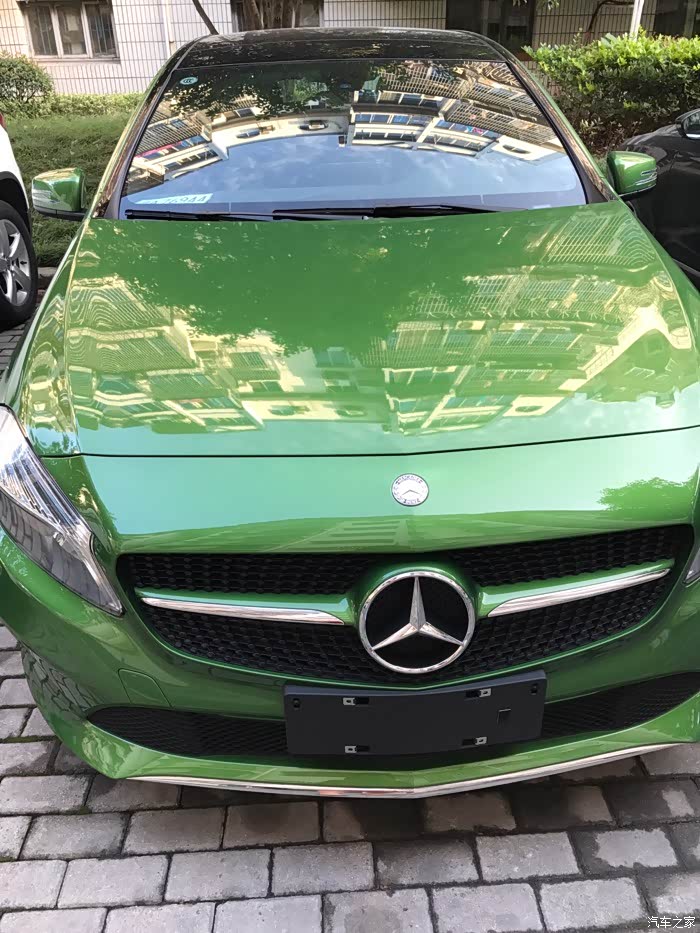 奔驰a级 a180碧玺绿提车一个月了,来交个作业
