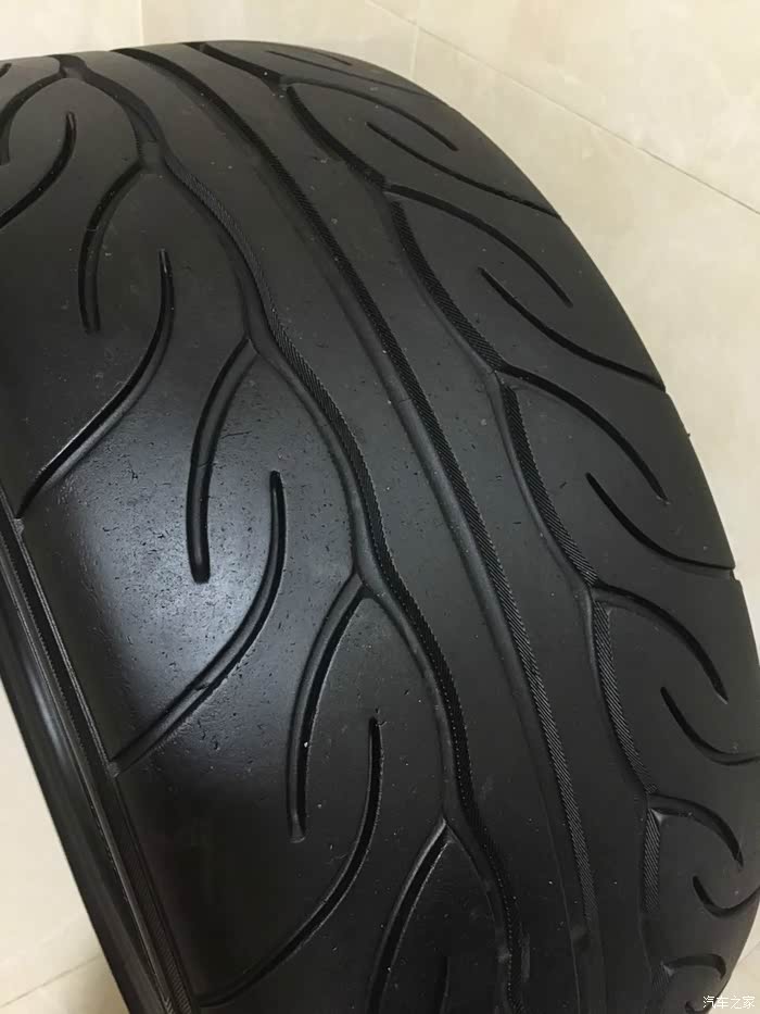 特价出两条 横滨 ad08r 225 45 17 半热熔胎