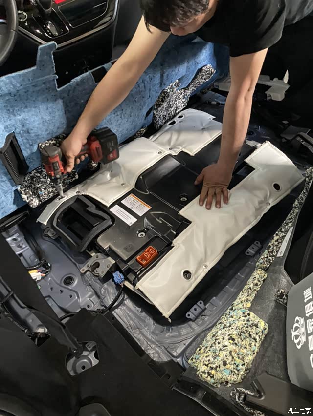 混动奥德赛/艾力绅直流高压锂电池组供电输出交流220v5kw逆变器