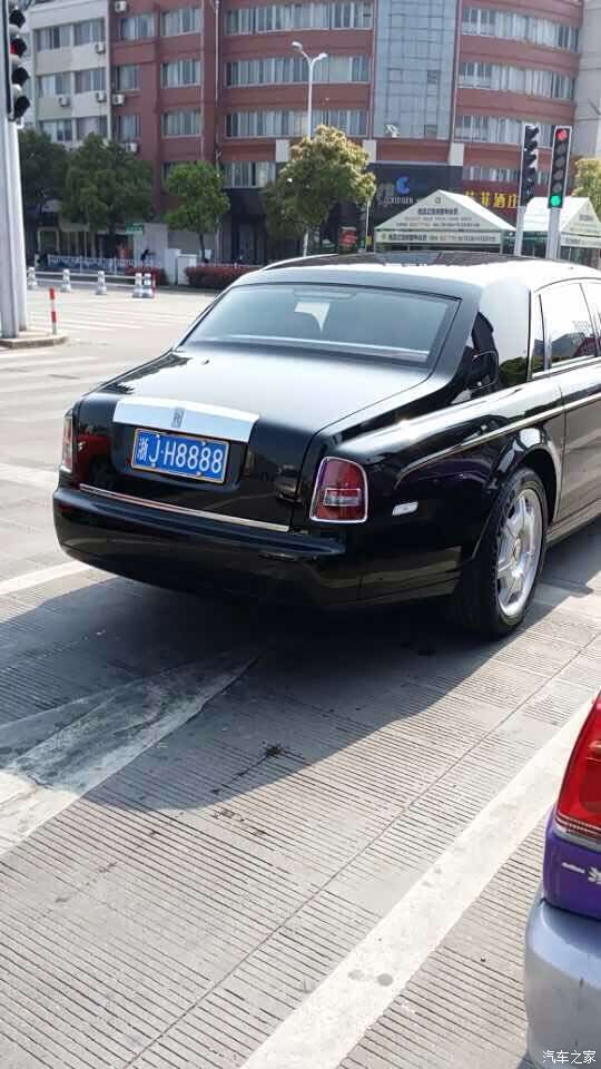 这出租车牌照好靓