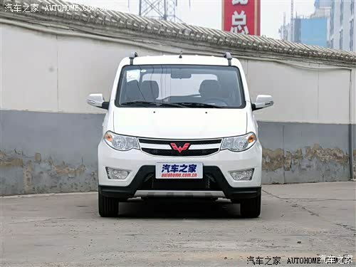 五菱宏光s什么颜色耐用好看呀希望大家给点意见谢谢了