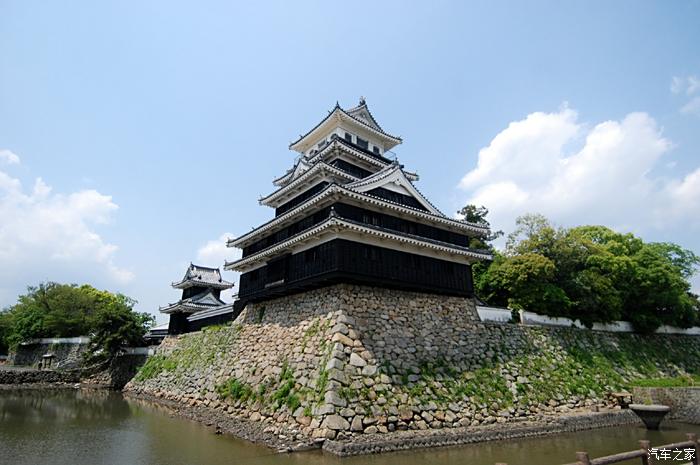 中津城是日本的一个城堡位于九州地方大分县中津市二之町