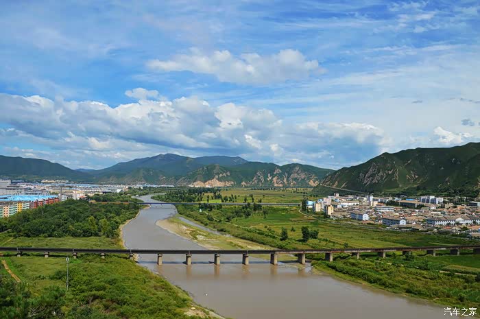 朝鲜大城市南阳,与中国图们市一江之隔