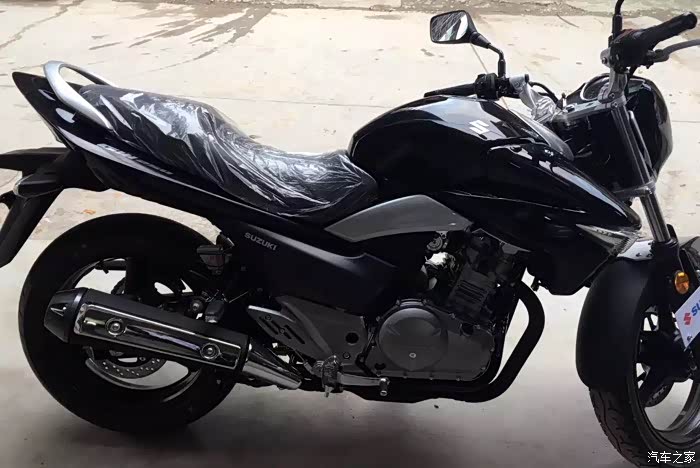 谢谢车友的解答,纠结已经没有了他今天怒提黑色gw250