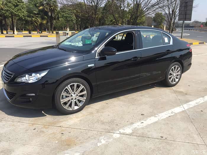 标致408到底买哪个颜色好看呢