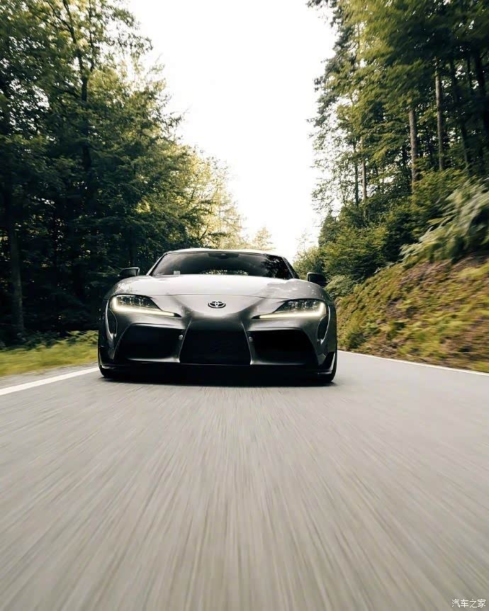 丰田grsupra平民跑车