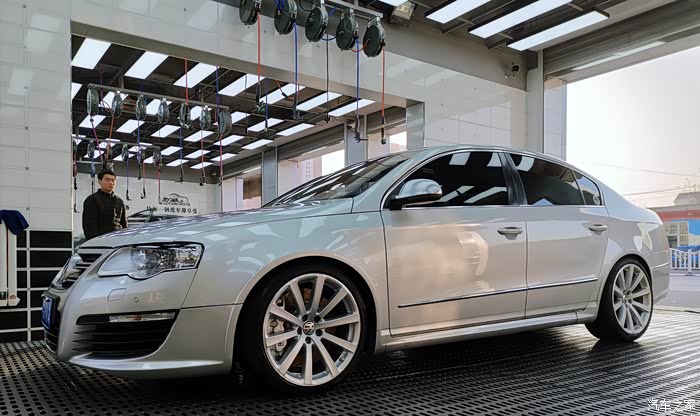 售银色r36三厢版