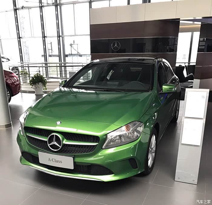 奔驰a级 a180碧玺绿提车一个月了,来交个作业