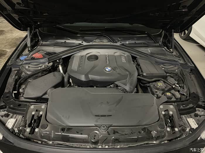 宝马3系b48发动机水管爆裂的问题!