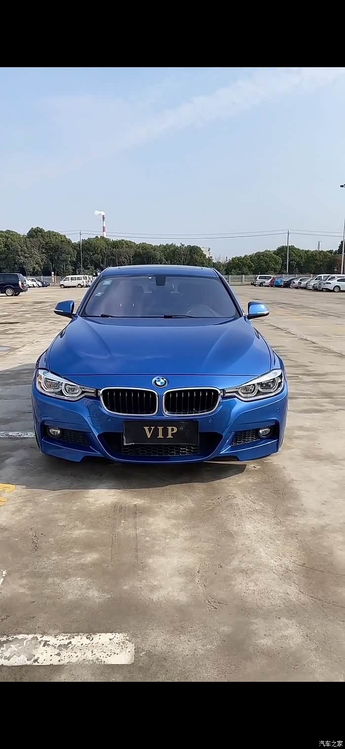 蓝色的宝马320,典雅精致 时尚迷人,动力行操控性外观行,我看行!