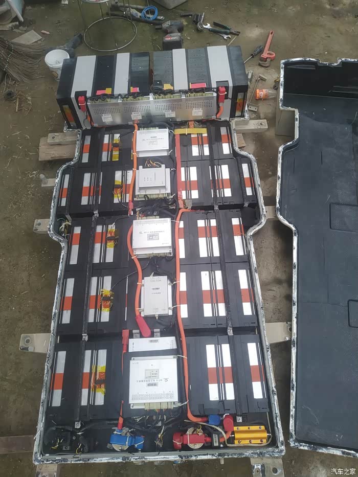 北汽ev150电池包拆解全过程