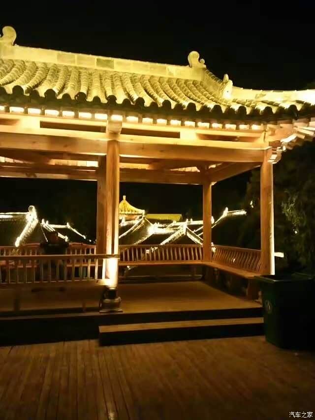 带上家人自驾游,这很桑园小镇